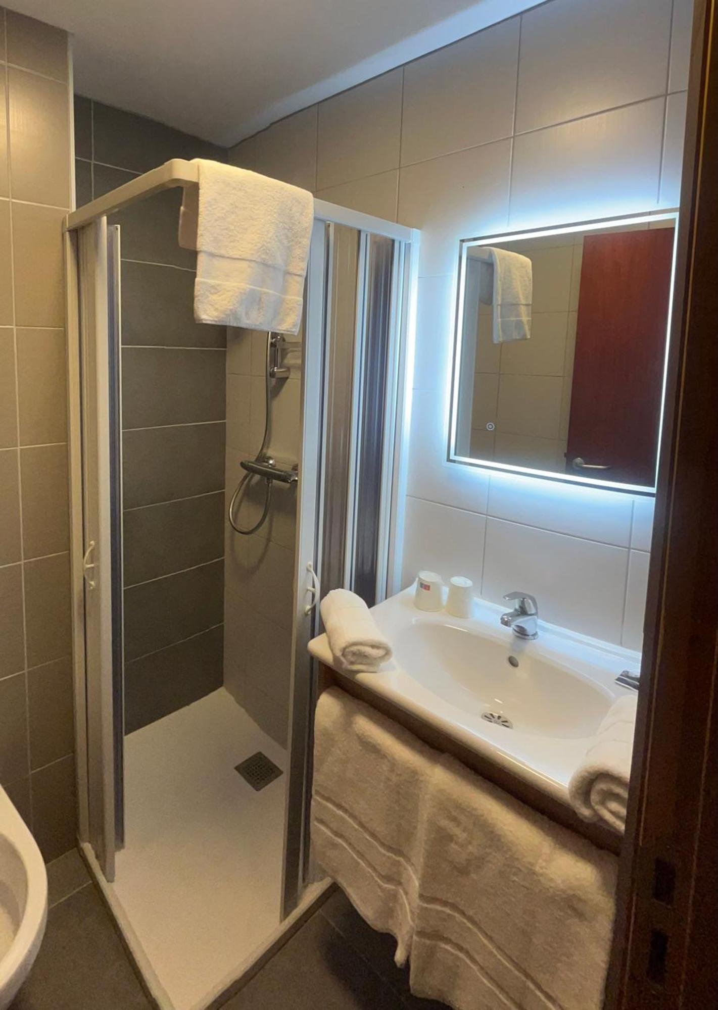 Au Petit Quinquin Hotel Ceaux Bagian luar foto