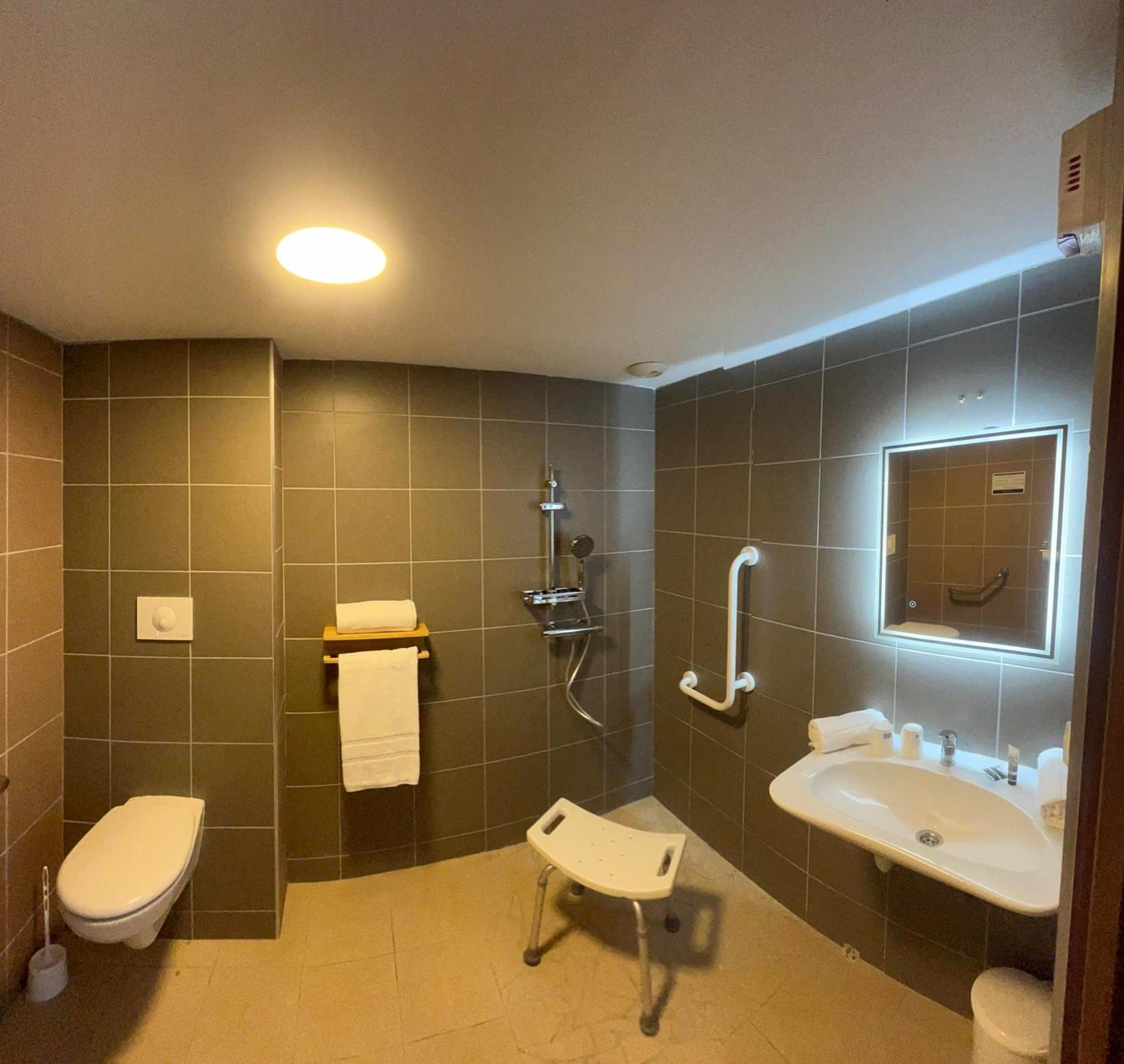 Au Petit Quinquin Hotel Ceaux Bagian luar foto